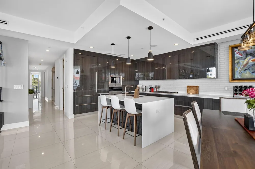 3250 NE 188th Street #201 Aventura, FL 33180