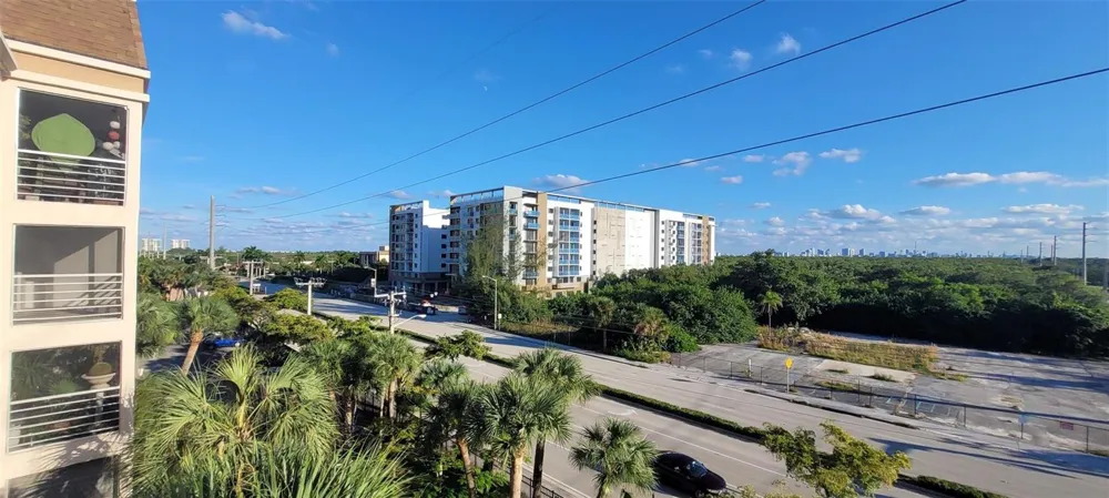 501 E DANIA BEACH BOULEVARD #5-5L Dania Beach, FL 33004