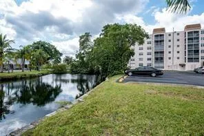 501 E DANIA BEACH BOULEVARD #5-5L Dania Beach, FL 33004