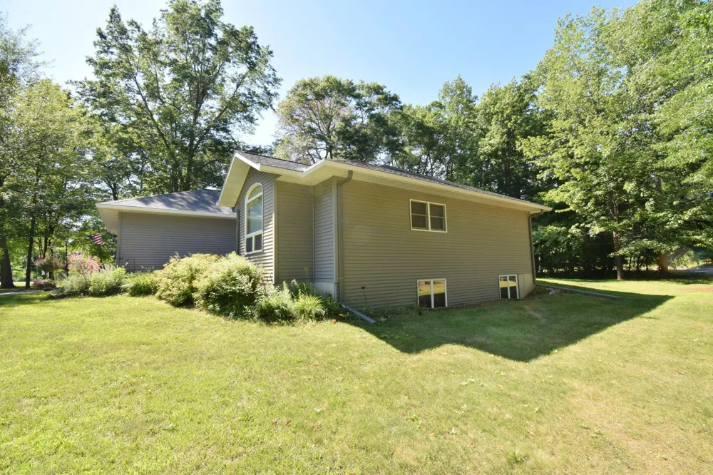 7644 Shady Lane Siren, WI 54872