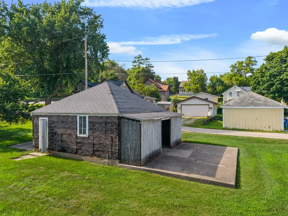 107 W Rushford Avenue Rushford, MN 55971