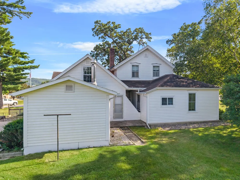 107 W Rushford Avenue Rushford, MN 55971