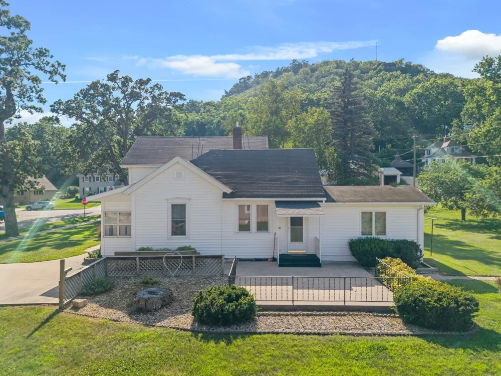 107 W Rushford Avenue Rushford, MN 55971