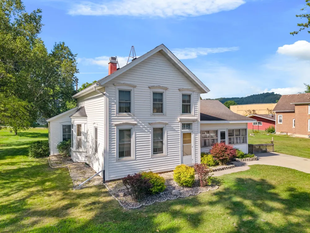 107 W Rushford Avenue Rushford, MN 55971