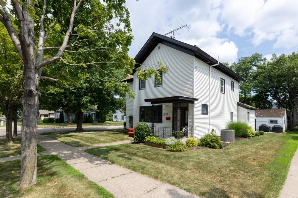 203 S Garden Street Lake City, MN 55041
