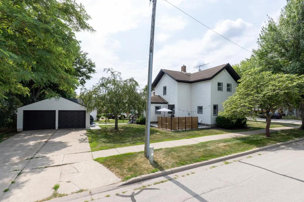 203 S Garden Street Lake City, MN 55041