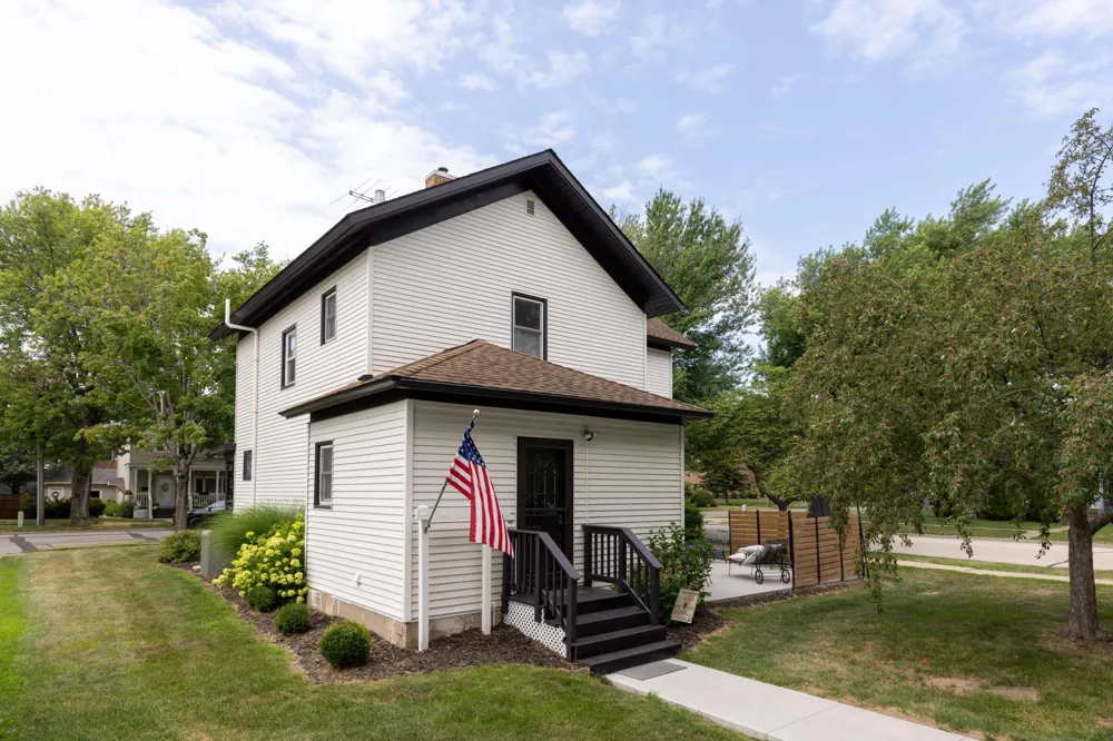 203 S Garden Street Lake City, MN 55041