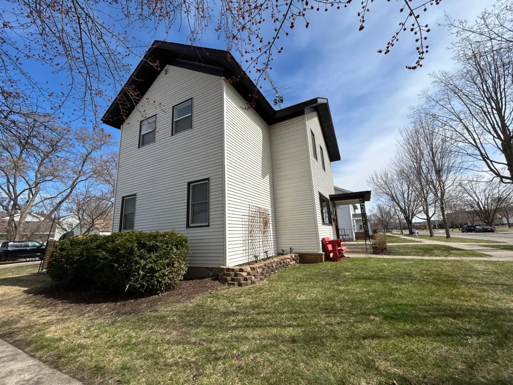 203 S Garden Street Lake City, MN 55041