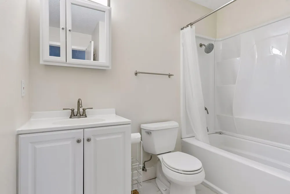 1304 W Medicine Lake Drive #320 Plymouth, MN 55441
