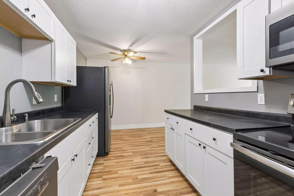 1304 W Medicine Lake Drive #320 Plymouth, MN 55441