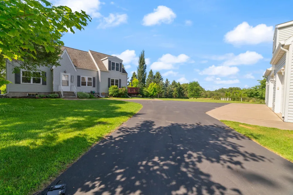 4073 Reinke Road Duluth, MN 55811