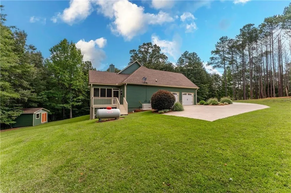 1158 Bailey Road SE Aragon, GA 30104