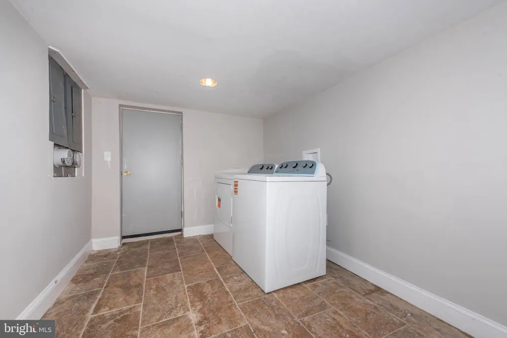 3300 HAMILTON AVENUE Baltimore, MD 21214