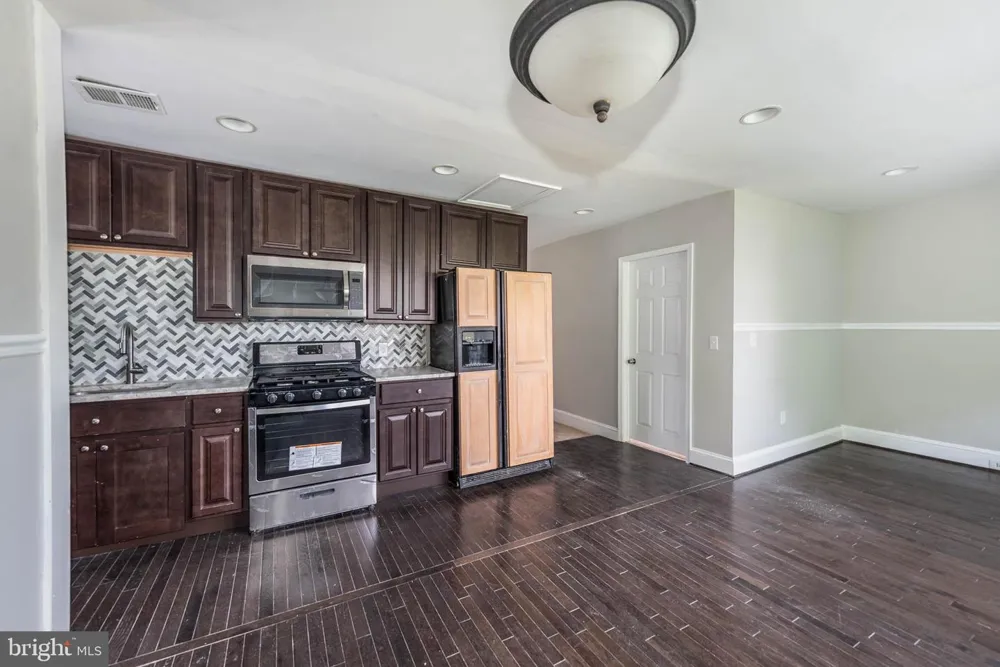 3300 HAMILTON AVENUE Baltimore, MD 21214