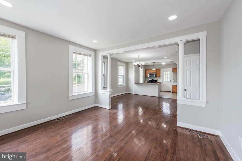 3300 HAMILTON AVENUE Baltimore, MD 21214