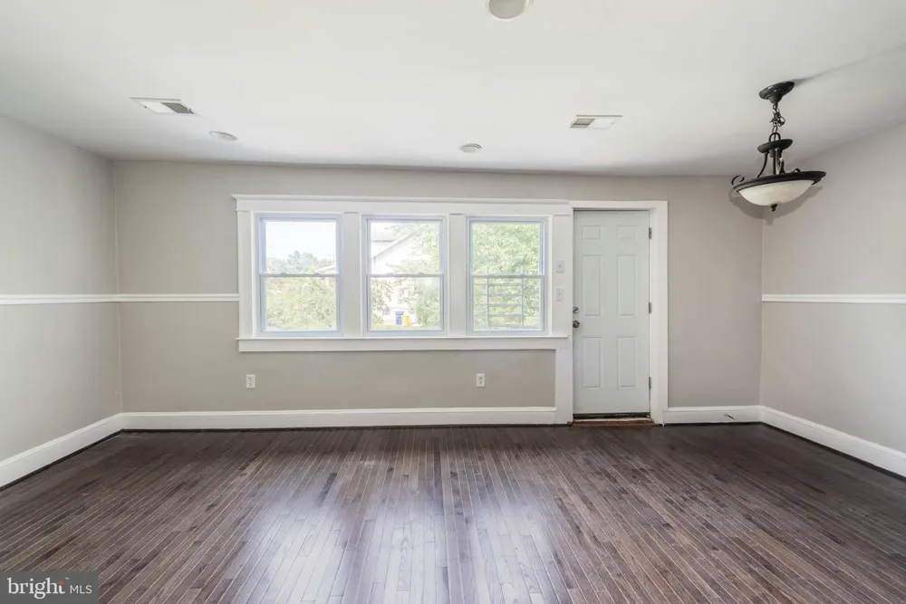3300 HAMILTON AVENUE Baltimore, MD 21214