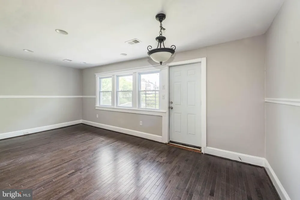 3300 HAMILTON AVENUE Baltimore, MD 21214
