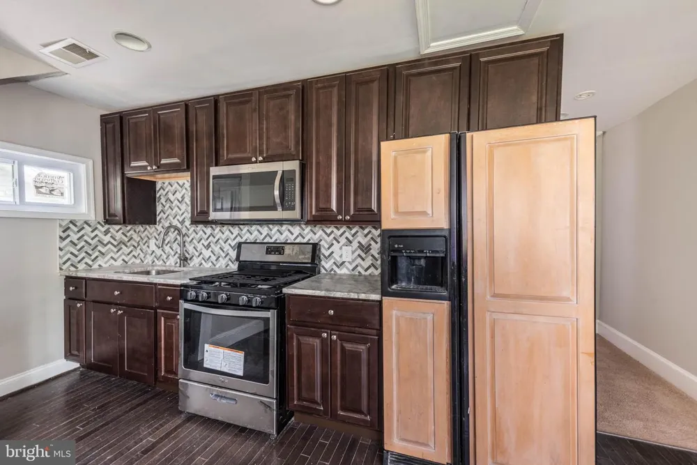 3300 HAMILTON AVENUE Baltimore, MD 21214