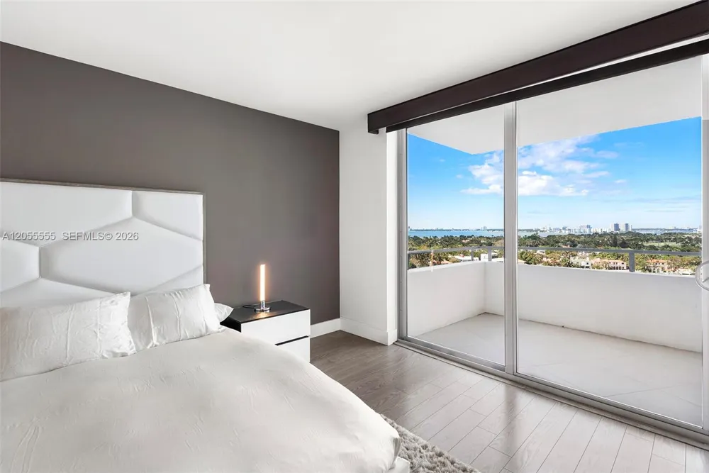 5151 Collins Ave #1420 Miami Beach, FL 33140