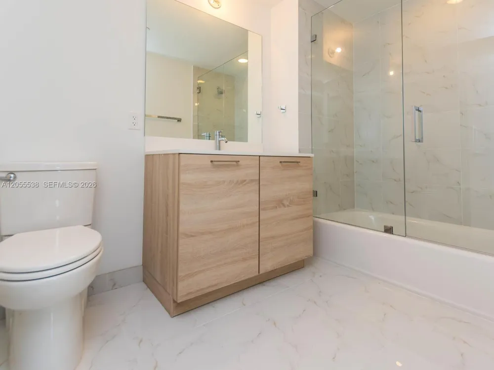 16385 Biscayne Blvd #1103 North Miami Beach, FL 33160
