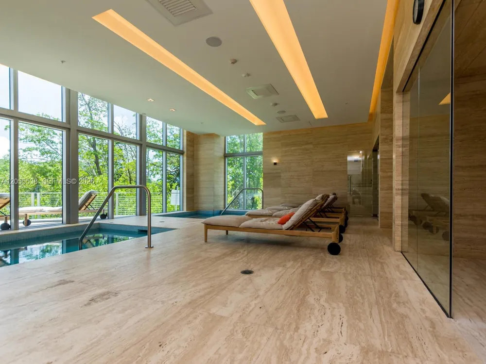 16385 Biscayne Blvd #1103 North Miami Beach, FL 33160