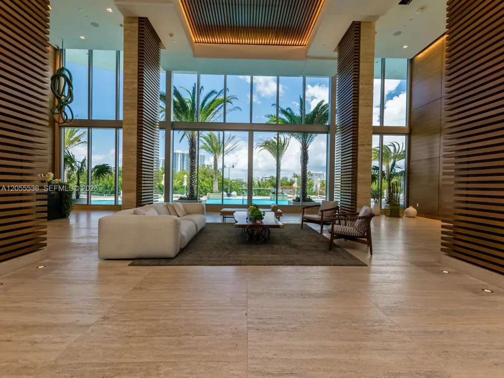 16385 Biscayne Blvd #1103 North Miami Beach, FL 33160