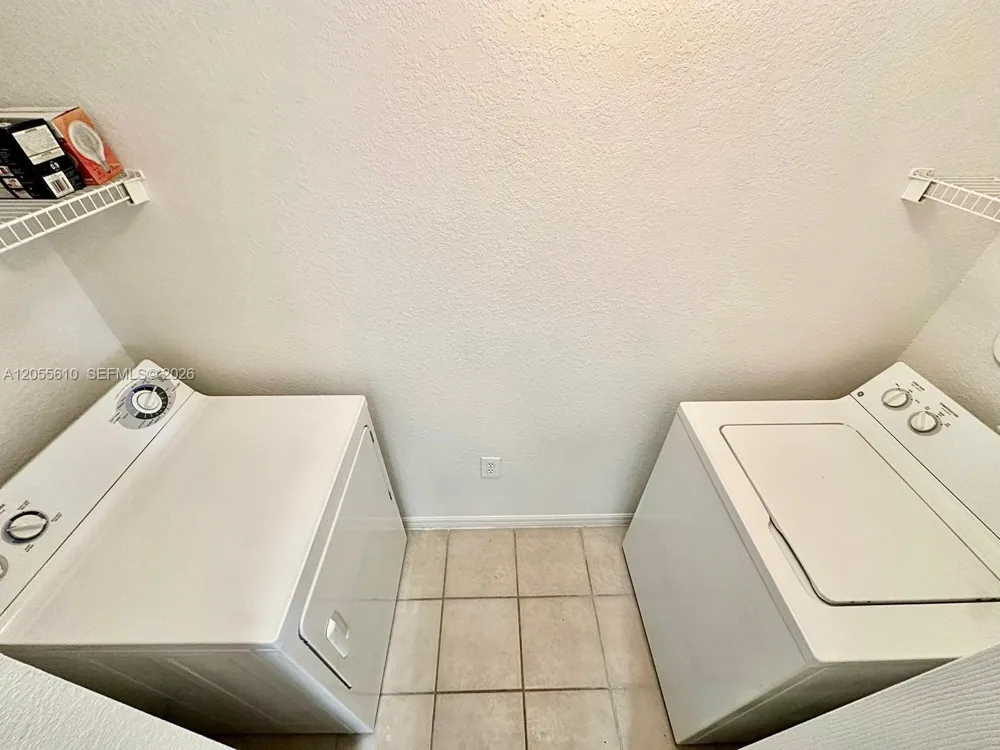 2807 Veronia Dr #301 Palm Beach Gardens, FL 33410