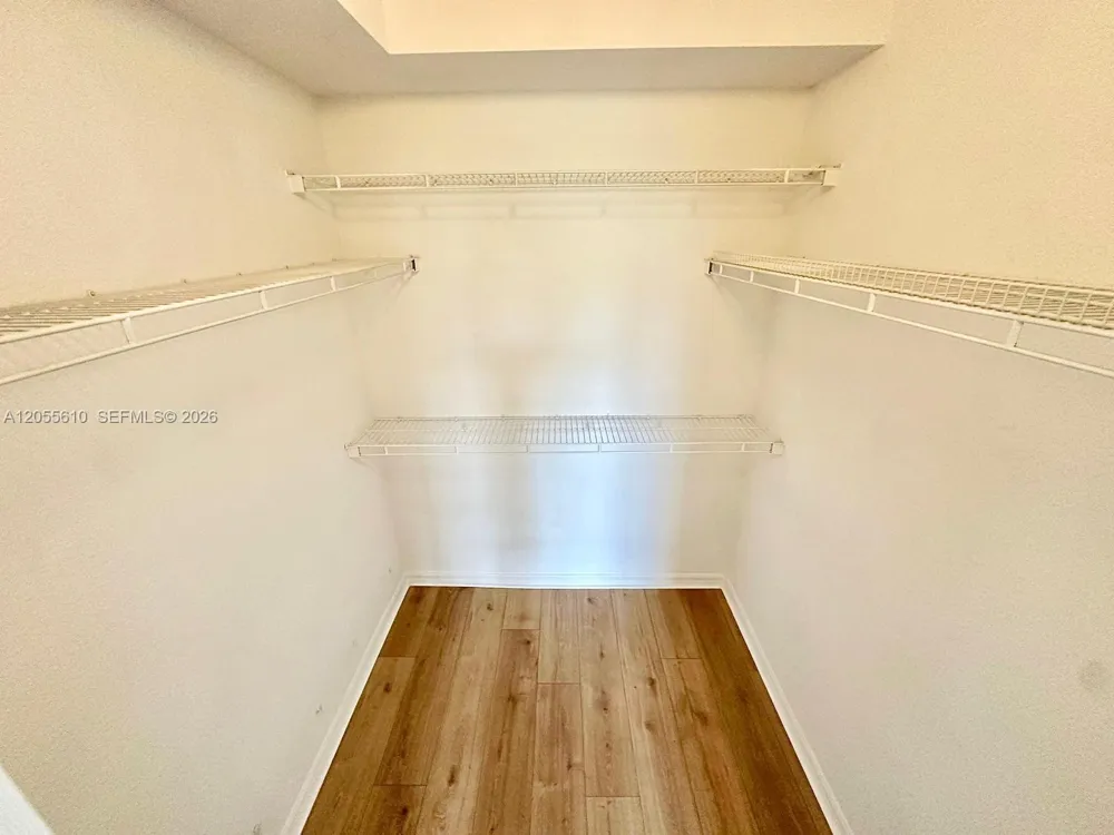 2807 Veronia Dr #301 Palm Beach Gardens, FL 33410