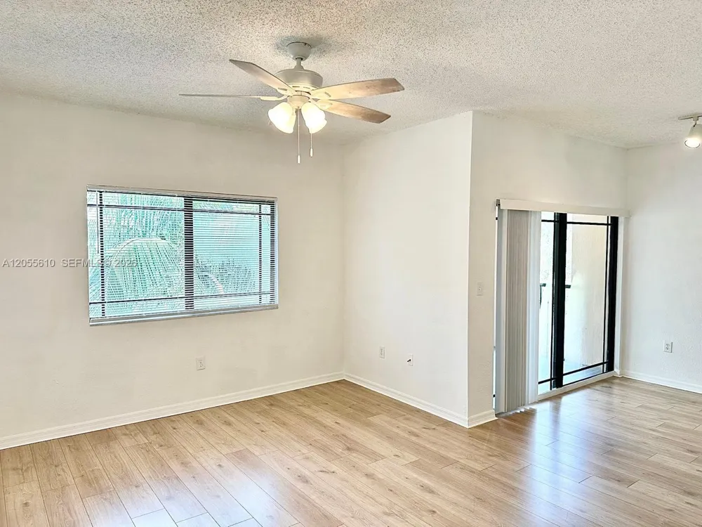 2807 Veronia Dr #301 Palm Beach Gardens, FL 33410