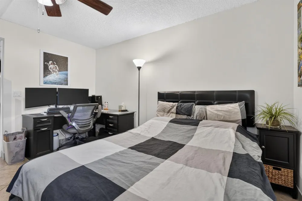 1036 US Highway 1 #121 North Palm Beach, FL 33408