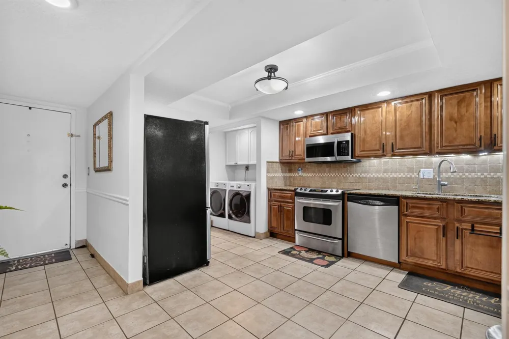1036 US Highway 1 #121 North Palm Beach, FL 33408