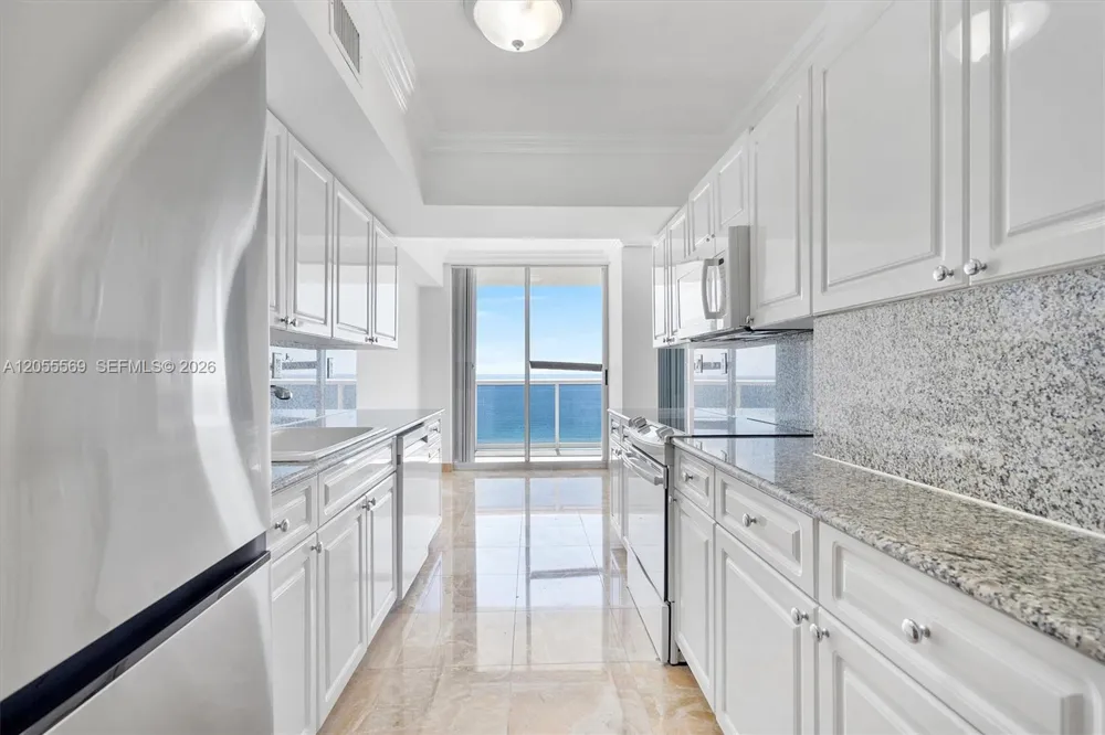 16711 Collins Ave #1207 Sunny Isles Beach, FL 33160