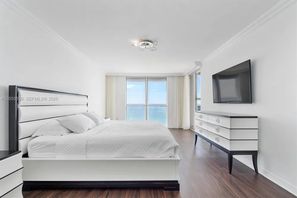 16711 Collins Ave #1207 Sunny Isles Beach, FL 33160