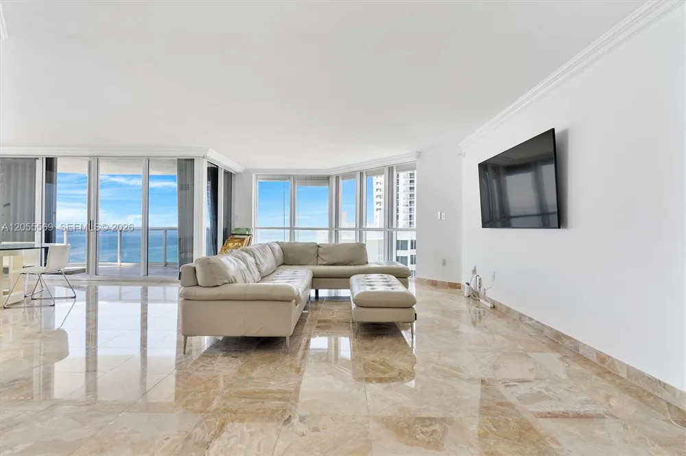 16711 Collins Ave #1207 Sunny Isles Beach, FL 33160