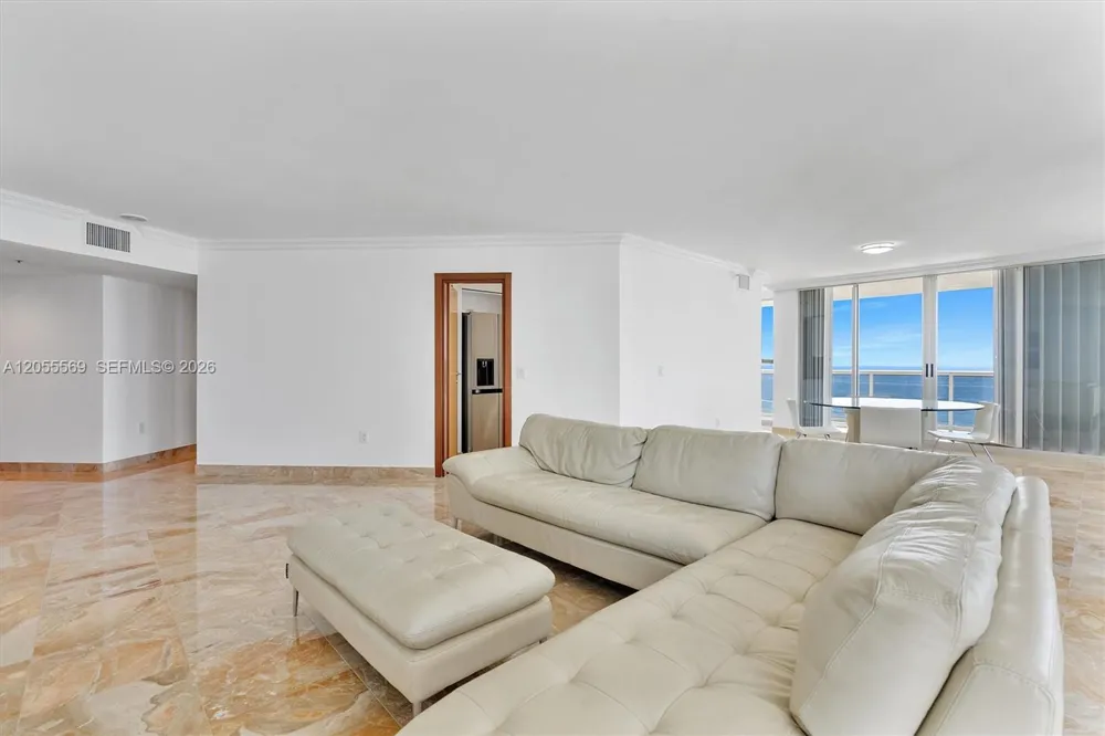 16711 Collins Ave #1207 Sunny Isles Beach, FL 33160