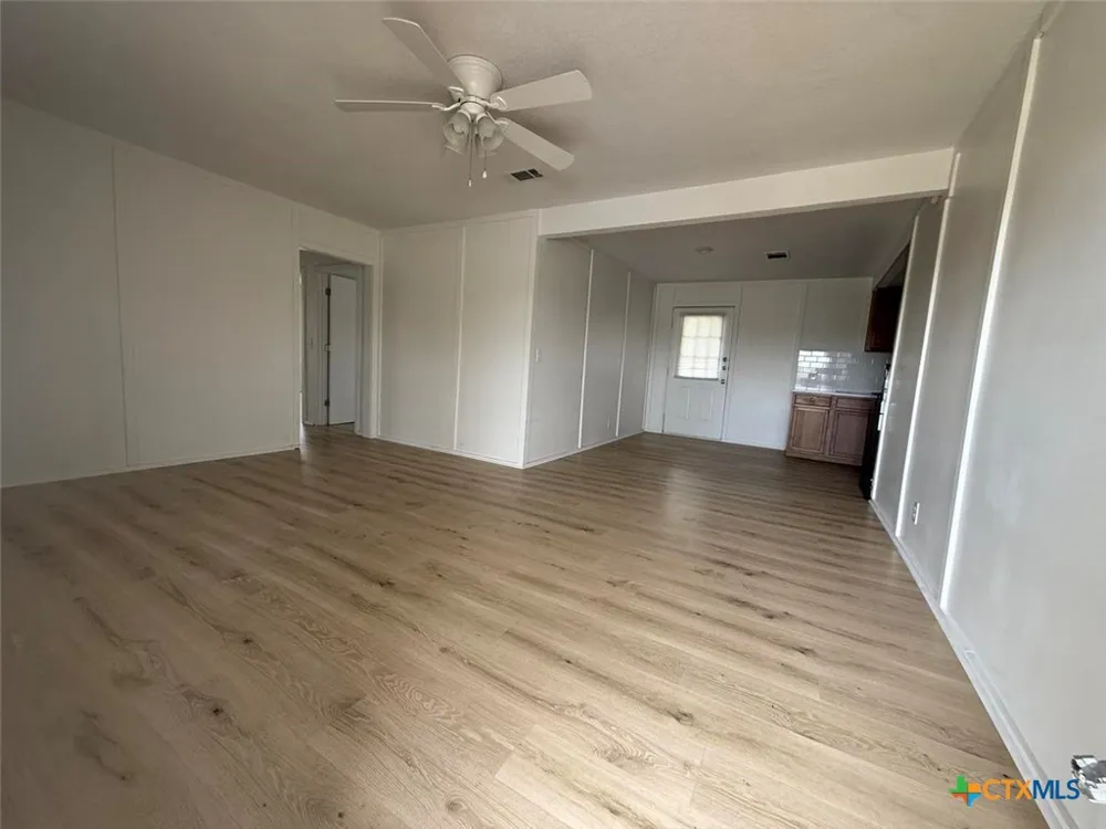 620 W Avenue B Copperas Cove, TX 76522