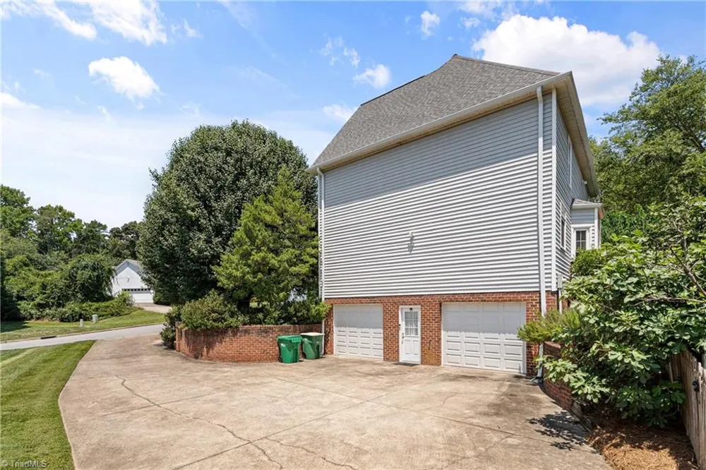 215 Brookfarm Trail Lewisville, NC 27023