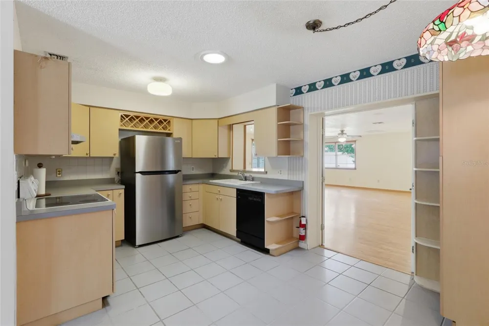 6130 17TH STREET Zephyrhills, FL 33542