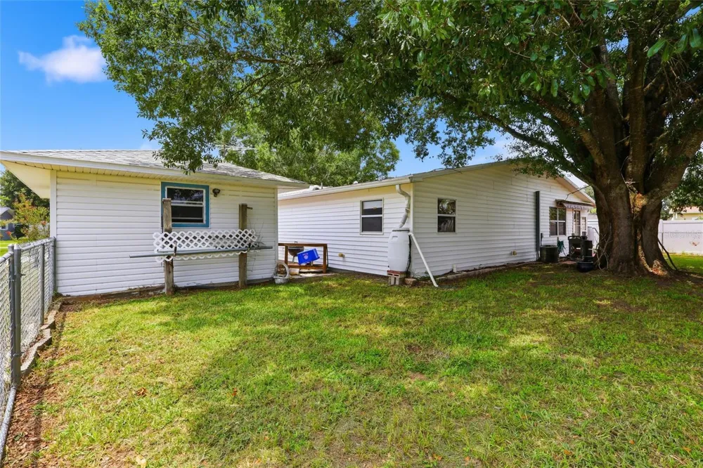 6130 17TH STREET Zephyrhills, FL 33542
