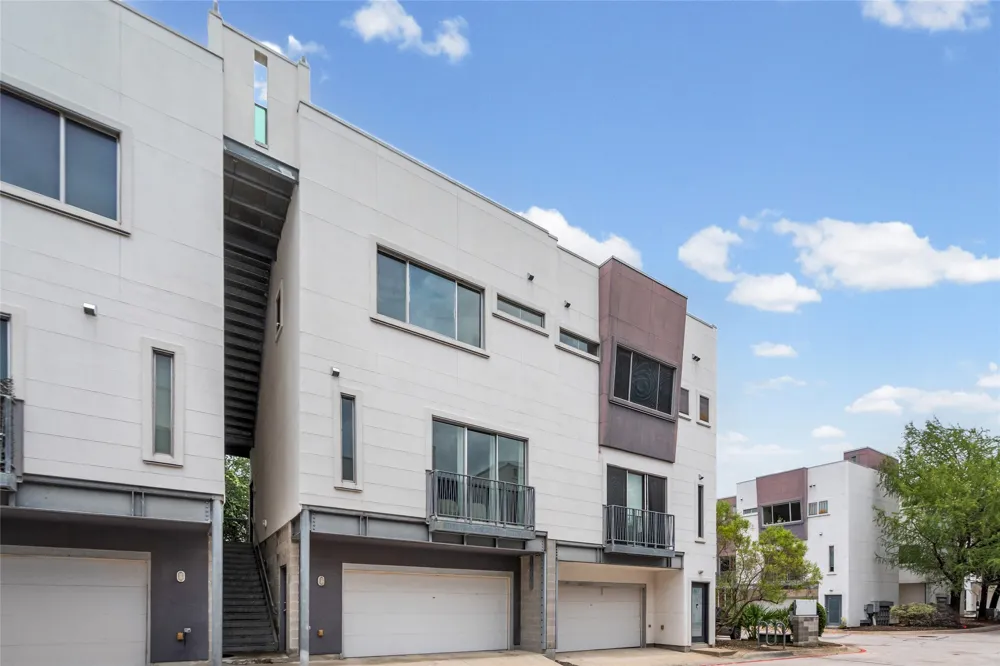 4801 S Congress Avenue #N2 Austin, TX 78745
