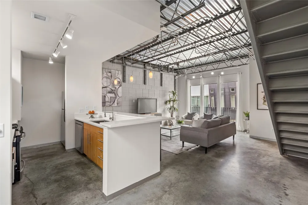 4801 S Congress Avenue #N2 Austin, TX 78745