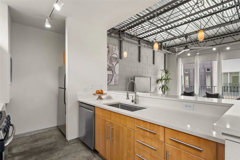 4801 S Congress Avenue #N2 Austin, TX 78745
