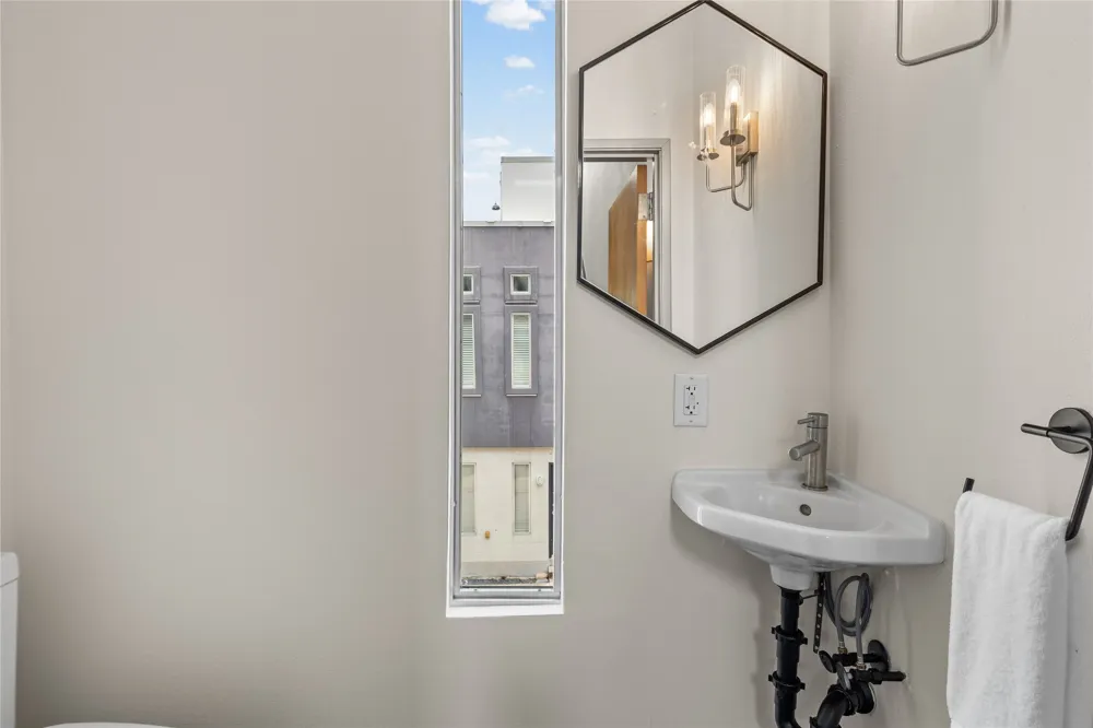 4801 S Congress Avenue #N2 Austin, TX 78745