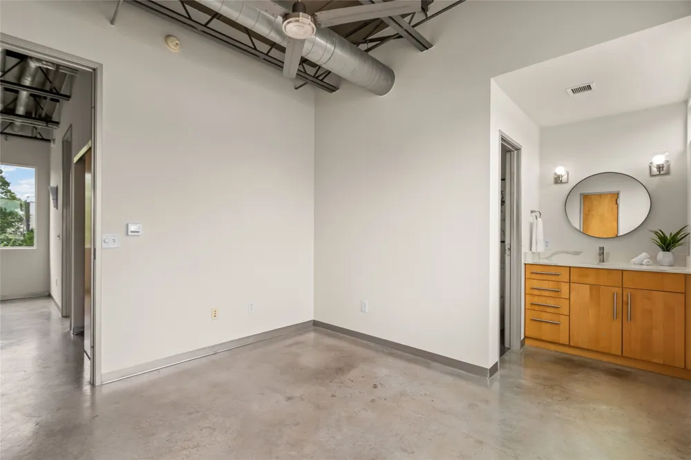 4801 S Congress Avenue #N2 Austin, TX 78745