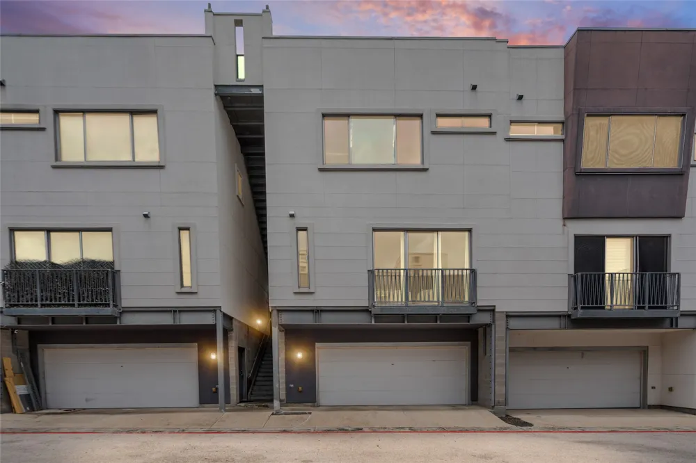 4801 S Congress Avenue #N2 Austin, TX 78745