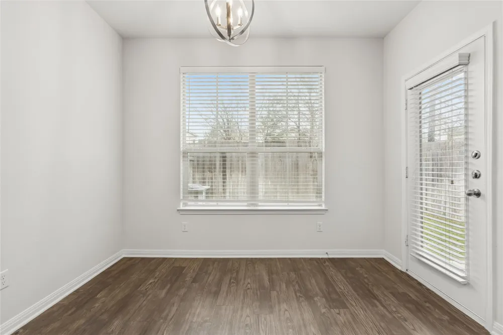 1200 S 10th Street #303 Pflugerville, TX 78660