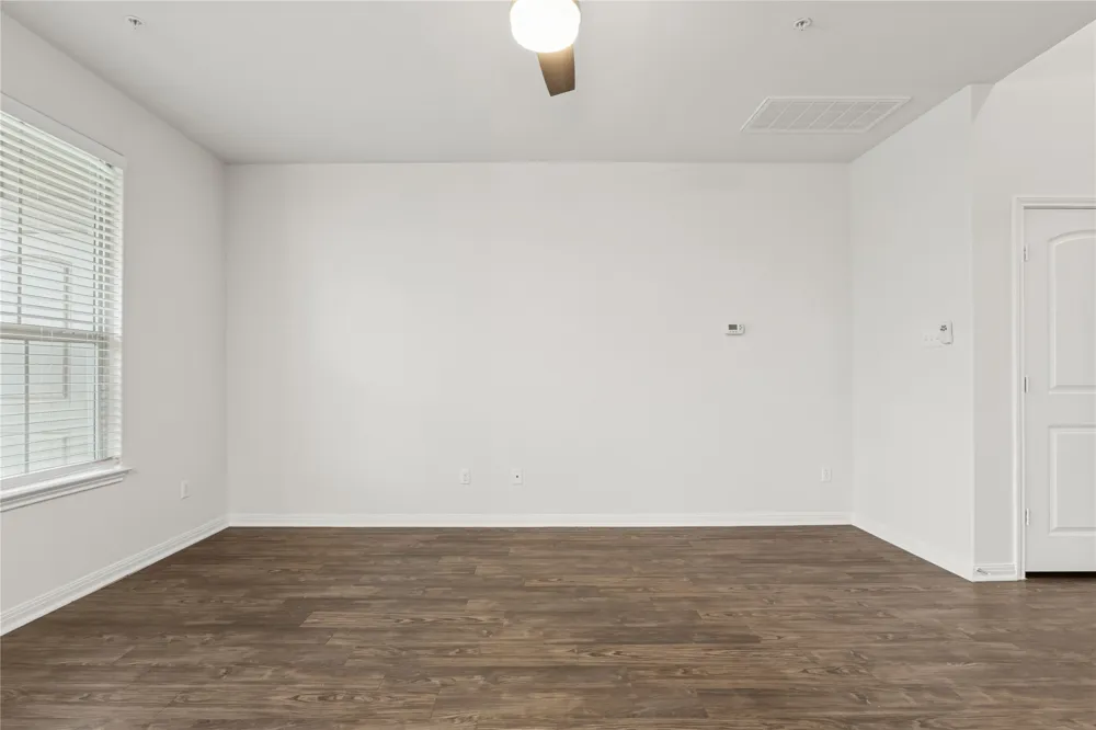 1200 S 10th Street #303 Pflugerville, TX 78660