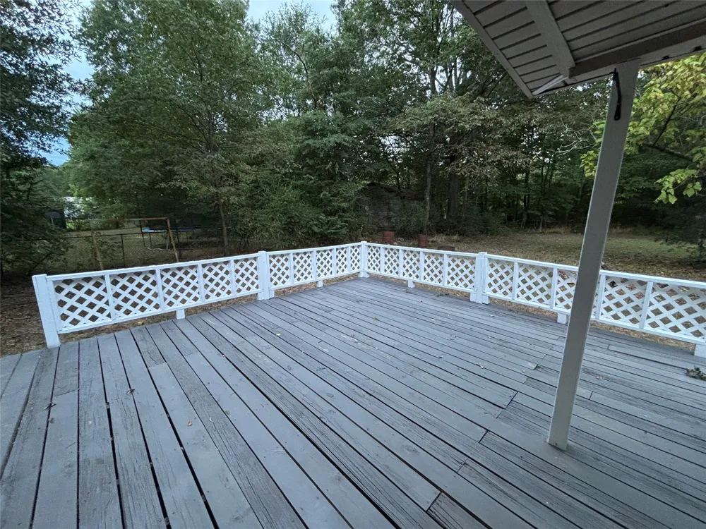 1213 Palmetto Road Benton, LA 71006