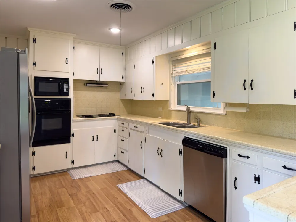 107 Bluebird Mt Pleasant, TX 75455