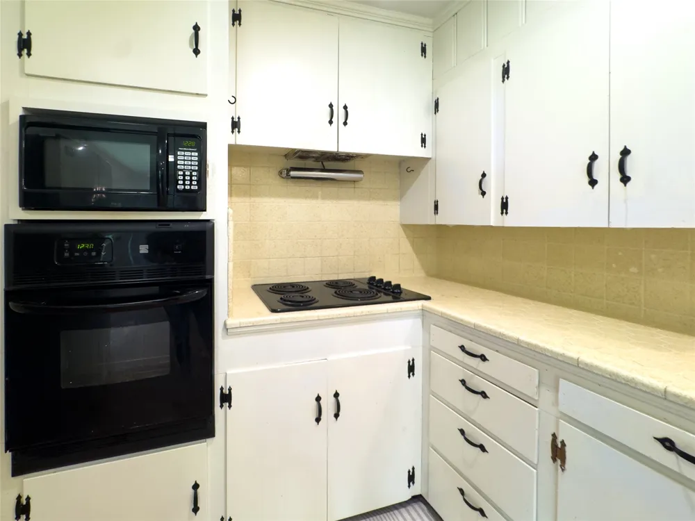 107 Bluebird Mt Pleasant, TX 75455